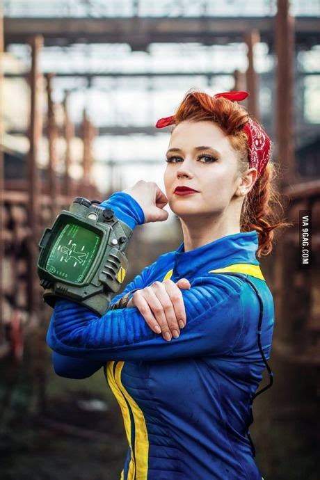 A Fantastic Cosplay From Fallout 4 Cosplay Fallout Fallout Costume