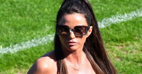 Katie Price Flashes Killer Abs As She Goes Braless For Bank Holiday