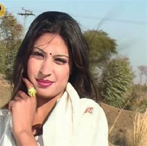 The Best Artis Collection Pashto Actress Salma Khan Photos Biography