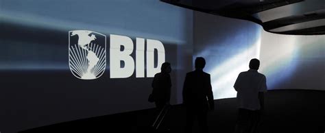 Перевод слова bid, американское и британское произношение, транскрипция, словосочетания, однокоренные слова, примеры использования. El Grupo del Banco Interamericano de Desarrollo (BID ...