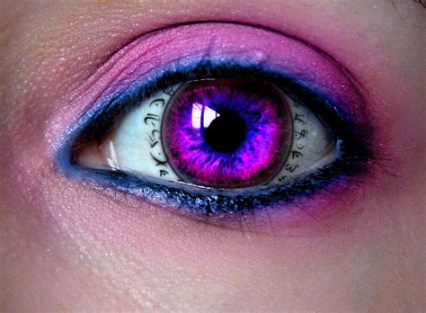 You will have to practice the activity mentioned above to enhance your concentration with your eyes. Mind Control Techniques: Make Someone Love You With Hypnosis