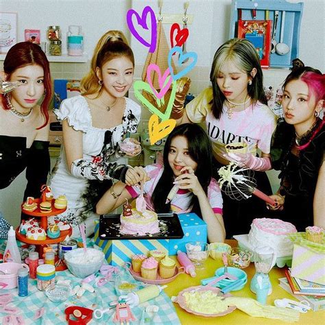 Itzy On Instagram “itzy The 1st Album Photobook Preview Lovey Dovey 💟 Title Track Loco 💟