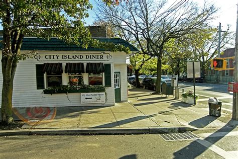 Take A Free Tour Of City Island Bronx With The ‘land Ferry 6sqft