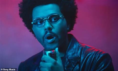 Hawaii on vacation, my congratulations. The Weeknd sings in Spanish for first time on Maluma's ...