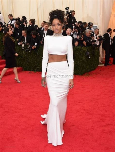 Rihanna White Dress Jandese Reped