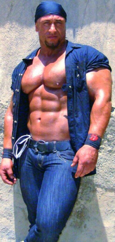 Pin On Muscle Hunks 3