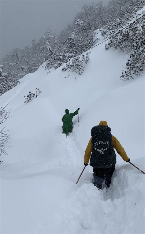 Getting To Safety In Chest Deep Snow Annapurna January 17 2020 The
