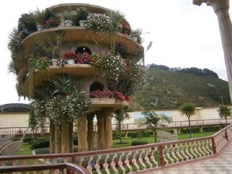 Check spelling or type a new query. Hanging Gardens of Babylon Facts, Who Built It, Where and ...