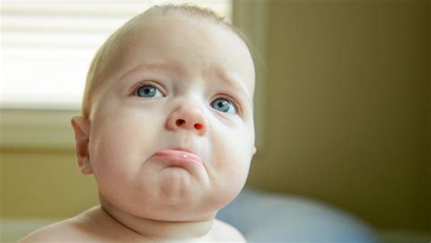 Why Parents Should Baby A Crying Infant Alltop Viral