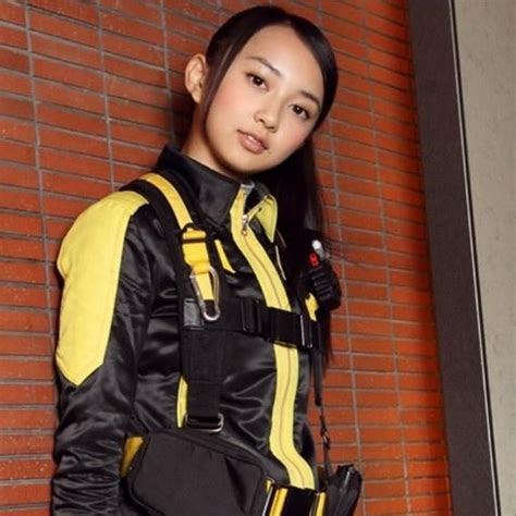 Yoko Usami Arisa Komiya Yellow Buster Tokumei Sentai Go Busters