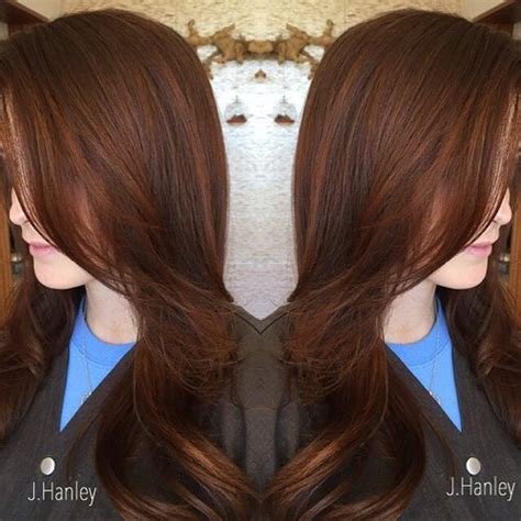 Get her pretty, wavy style by blowing out your hair with a round brush for volume and shine. Hairstyle Pic: 40 Glamorous Auburn Hair Color Ideas