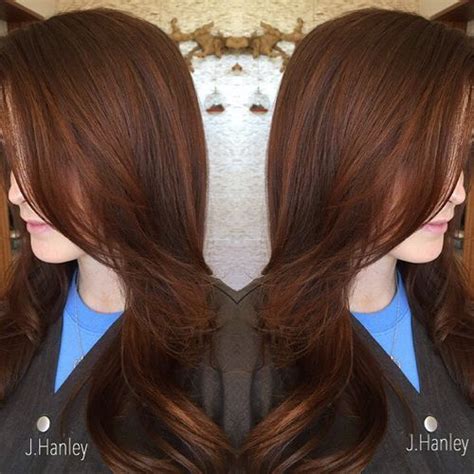 This can be achieved, for example, with a simple balayage through thin subtle ribbons of color applied over your natural brunette color, without previous bleaching. Hairstyle Pic: 40 Glamorous Auburn Hair Color Ideas