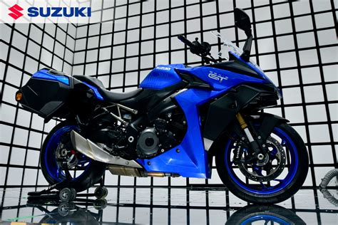 La Nueva Apuesta De Suzuki Gsx S 1000 Gt Suzuki Motor De Colombia Sa