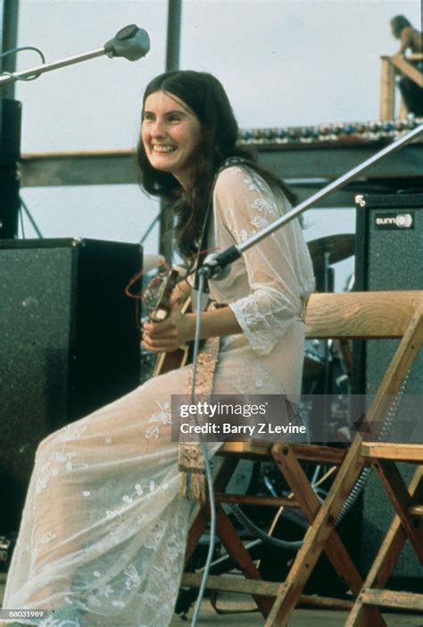 Rose Simpson Of The Incredible String Band Smiles While Performing