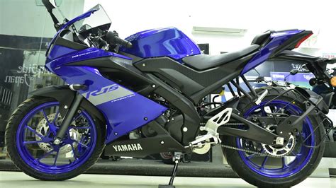 This r15 v3.0 gets a sporty, stable handling character from yamaha's tradition of crafting a machine emphasizing riding feel. R15V3 Racing Blue Images : Grand Motors Yamaha R15 V3 Bs6 ...