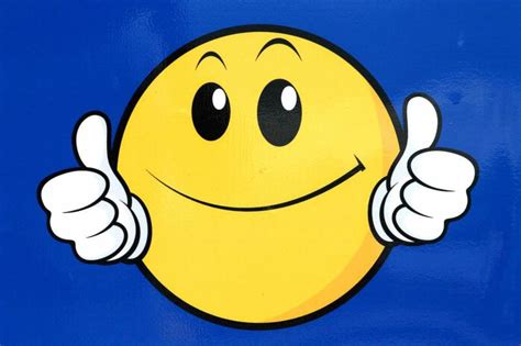 Thumbs Up Smiley Clipart Best