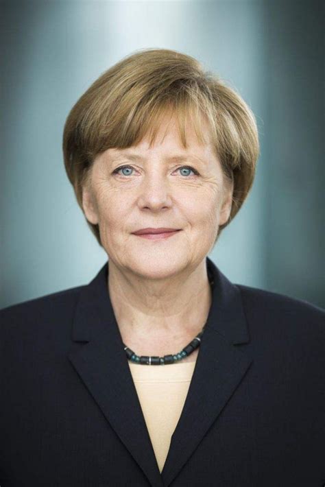 Angela Merkel • Größe Gewicht Maße Alter Biographie Wiki
