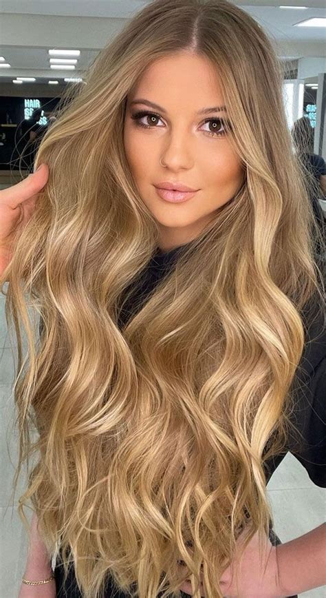 Golden Honey Blonde Balayage Spring Is In The Air The Warm Weather
