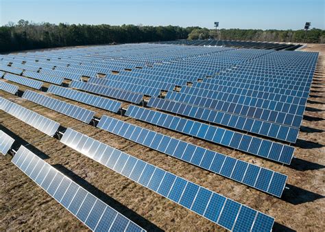 Top 10 Biggest Solar Farms In The Usa 2021 Solarfeeds Magazine