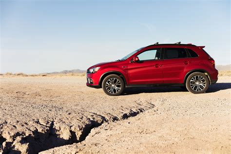 Gas mileage, greenhouse gas emission, air pollutant emissions and of model year 2019 standard suv 4wd vehicles. Dare to Compare: Which Three-Row SUV Gets the Best Gas ...