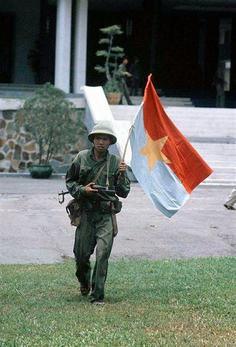 Vietnam War Over 40 Years Ago 75 Color Photographs That Capture The