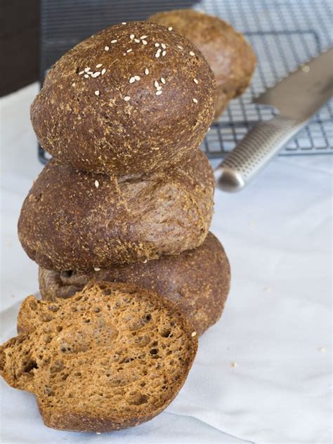 Its texture is a bit more cakey and tender. Keto Bread Rolls - Low Carb Bread Rolls | 5g Net Carbs