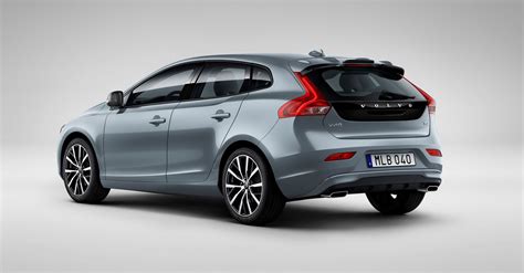 2017 Volvo V40 Facelift Revealed Australian Debut Due Later This Year Photos 1 Of 12