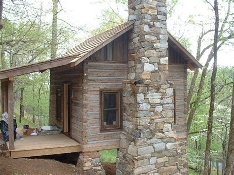 Hillside Cabin With Stone Chimney Stone Cabin Small Log Cabin