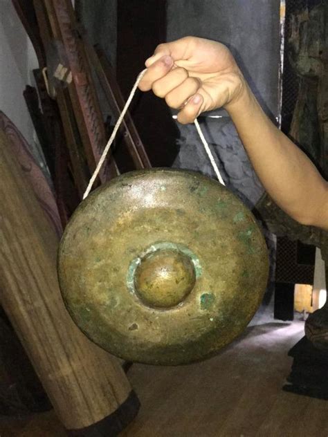 Antique Bronzebrass Gong From Mindanao Hobbies And Toys Memorabilia