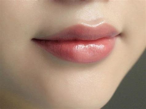 How To Get Rid Of Dark And Chapped Lips