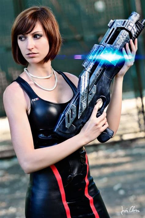 commander shepard from mass effect 3 how is this so perfect princess kate wedding dress