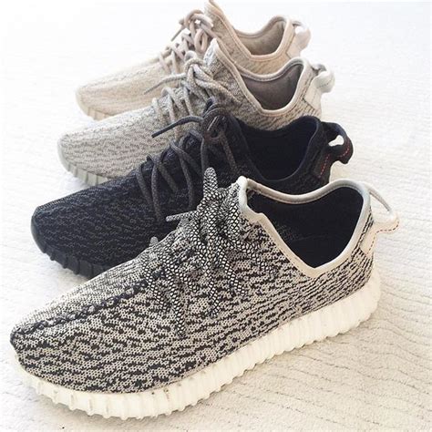 Providing trendy stuff, shipping worldwide, exclusive sneakers Even The Biggest Sneakerheads Can't Tell Fake Yeezys From The Original - Kuulpeeps - Ghana ...