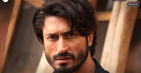 Vidyut jamwal with his wife. Khuda Haafiz review: This Vidyut Jammwal starrer feels dated