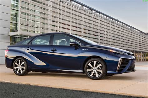 Second Generation Toyota Mirai Electric Ranges Over 600 Kmcharge