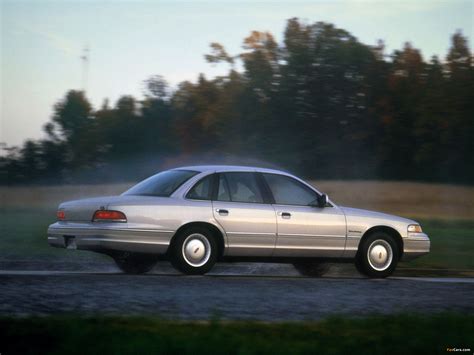 Images Of Ford Crown Victoria 1992 2048x1536