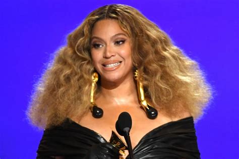 beyonce makes history with record breaking grammy win