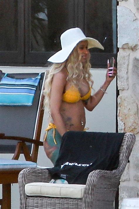Cardi B Bikini Pics Shes With Offset Again Scandal Planet