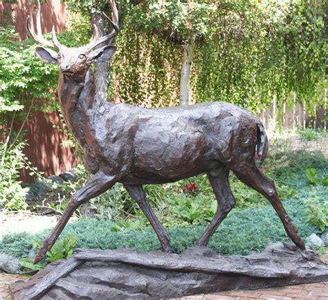 Realistic Popular Outdoor Decoration Bronze Life Size Whitetail Deer