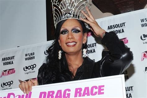 Rupauls Drag Race Crowns Season 12 Winner Video