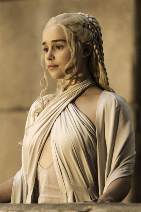 Khaleesi S Best Game Of Thrones Hair Moments Game Of Thrones Episodes Hbo Game Of Thrones