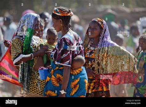 Fulani Women At The Village Market Of Bourro In Northern Burkina Stock