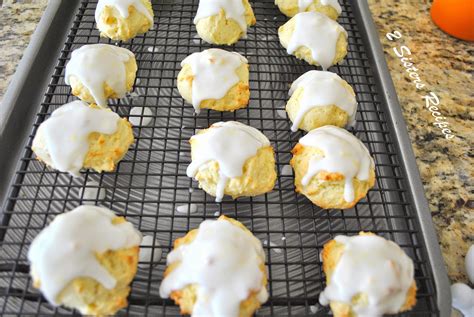 From your favorite christmas cookies to torrone, we are assorting everything in this section of italian sweets. Italian Lemon Cookies with Lemon Glaze - 2 Sisters Recipes ...
