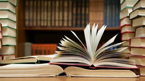 Informasi tersurat adalah informasi yang tertulis dengan jelas dalam teks bacaan. √Contoh Soal Menyimpulkan Isi Tersirat dalam Teks Sastra ...