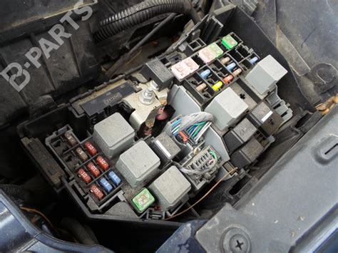 The central fuse box is located behind the storage compartment underneath the instrument panel. Ford Mondeo Fuse Box Location - Wiring Diagram