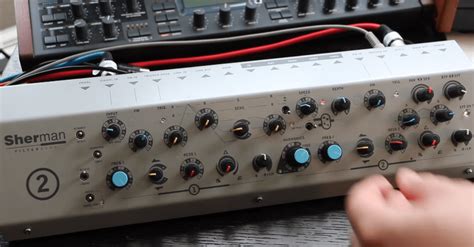 The sherman filterbank is an analog synthesizer with no competition in its price class. Sherman Filterbank 2 Hands-On Demo - Synthtopia