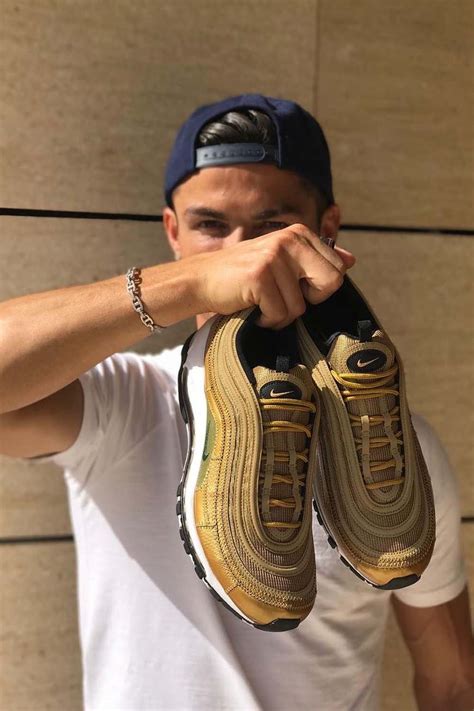 Cristiano Ronaldo Wears Air Max Cr7 At Fifa Awards Soccerbible