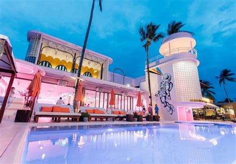 Karon Beach Bars Nightlife And Clubs Phuket Travel Guide