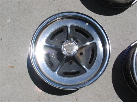 Big Car Road Wheels; Old Bias Ply Tires - Buick - Buy/Sell - Antique