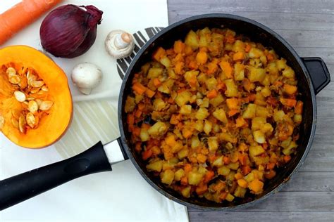 Poêlée dautomne au potimarron pommes de terre carotte et champignons