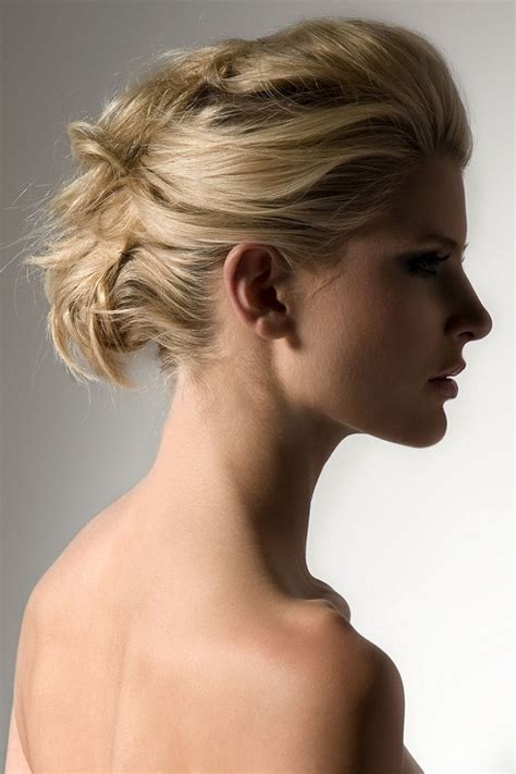 60 shoulder length hairstyles for women to nail in 2021. Lovely Updo Hairstyles Ideas for Prom | Latest Hair Styles ...